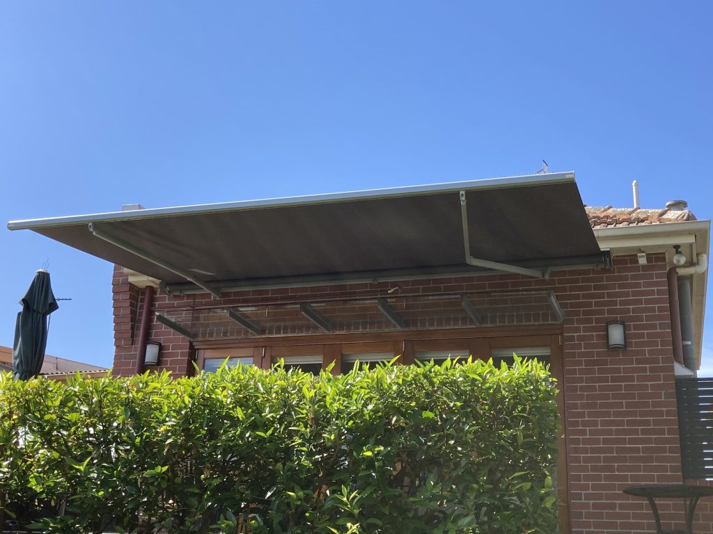 melbourne Ashburton motorised blinds awnings side channels services repairs